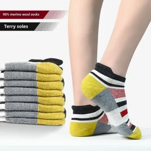 90% Merino Wool Crew Hiking Socks Winter Style Short Tube with Shallow Mouth Terrycloth Soles for Camping and Hiking