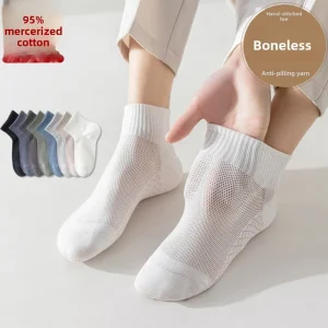 95% Cotton Men’s Casual Spring Combed Cotton Mid Calf Solid Color Mesh Sweat Absorbent Breathable Socks