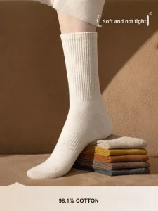 98.1% Cotton Womens Mid Calf Thick Warm Socks Autumn Winter White Antibacterial Odor Resistant Seamless S06 M01