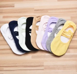 Anti Slip Ballet Yoga Socks with 3 Straps pink Ideal for Barre & Fitness Ankle Pilates Socks