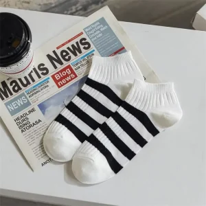 Athletic Cushioned Socks Moisture Wicking & Supportive
