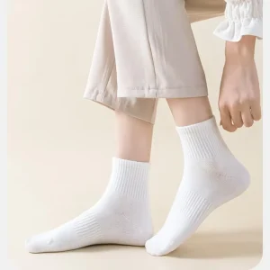 Autumn Winter Women’s Cotton Sports Ankle Socks Knitted with Custom Logo Anti Slip Breathable Features