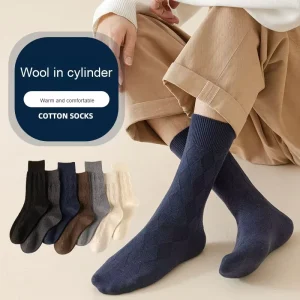 Autumn Winter Wool Men’s Casual Socks Hand Sewn Double Needle Seamless Mid Tube Regular Solid Body Logo Daily Use