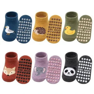 BIlu Custom Cartoon Animal Non Slip Kids Socks OEM Cotton Anti Slip Floor Socks with Fox & Panda Prints for Big Children