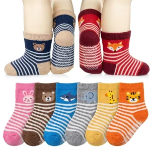 Bilu Custom Cute Anti Slip Kids Socks OEM ODM Big Kids Non Skid Socks Cute Pattern Cotton Grip Socks for Boys Girls Daily Wear