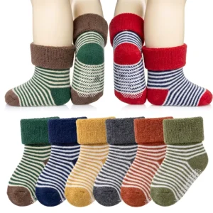 Bilu OEM ODM Custom Cute Anti Slip Kids Socks Big Kids Non Skid Socks Cute Pattern Cotton Grip Socks for Boys Girls Daily Wear