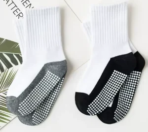 Children’s Casual Cotton Crew Socks 2 Pairs Black Soled White Tops Girl Boy Student Style Breathable Knitted Design