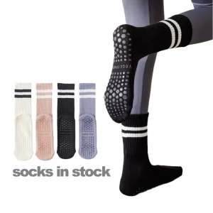 Colorful Low MOQ Women Cotton Anti Slip Grip Socks Non Slip Knitted Yoga Socks in Stock Pilates Socks