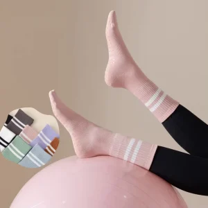 Custom Ins Pilates Socks Non slip Yoga Socks Women Cotton Grip Ladies Medium Tube Pile Pile Thick Solid Terry Socks