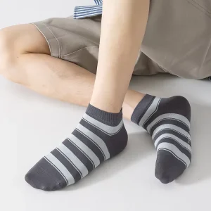 Custom Lightweight Breathable Men’s Cotton Mesh Colorblock Ankle Boat Socks MoistureWicking Design for Weekend Casual Wear