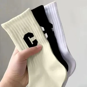 Custom Logo Crew Sports Skateboard Socks Soft Cotton Cushion Design with Anti Bacterial Feature for Autumn Season