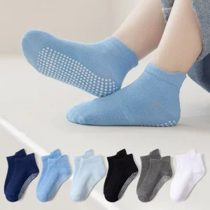 Custom Logo Non Slip Cute Ankle Bamboo Cotton Non Slip Boys Kids Anti Slip Grip Baby Socks