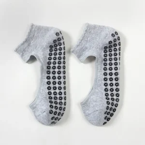 Custom Logo Non Slip Grip Yoga Pilates Socks Cotton Bottom Terry Socks Indoor Sports Yoga Socks