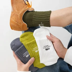 Custom Logo Soft Sports Socks Crew Cotton Terry Cushioned Sole Custom Men Socks