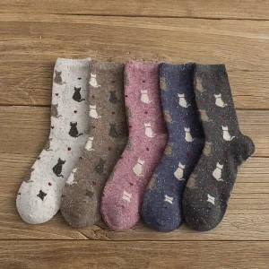 Custom Logo Winter Socks Bulk Thermal Socks Women’s Cut Style Socks High Quality