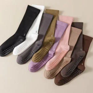 Custom Long Women Cotton Bamboo Skill Training Work Knit Socks with Own logo Grip for Gym