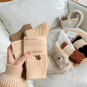 Custom Made Design Embroidery Letters Cashmere Wool Thermal Socks Thick Warm Solid Color Wool Socks Women