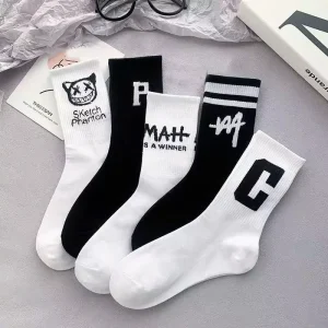 Custom Men’s White Sports Socks Crew Cotton Black Jacquard Logo Letter Socks with Packaging for School Club
