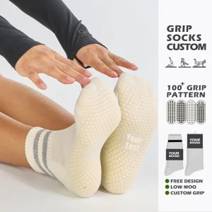 Custom Non-slip Athletic Yoga Tube Socks Adult Anti Slip Yoga Grip Socks for Women Customized Grip Pilates Gym Sock