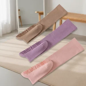 Custom Own Logo Women Cotton Bamboo Skill Training Work Long Knit Grip Socks for Gym