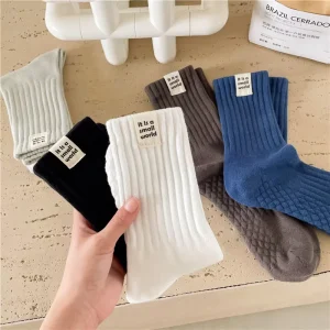 Custom Solid Color Woven Label Crew Cotton Socks Custom Logo Sports Men Socks