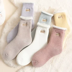 Custom Thick Winter Socks Women White Pink Wool Sock Terry Fuzzy Socks Women