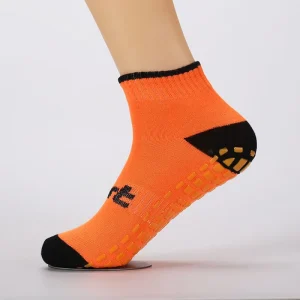 Customized Combed Cotton Yoga Socks Anti Slip Grip Supports Sample Playground Trampoline Indoor Play Center Floor Socks Can Add