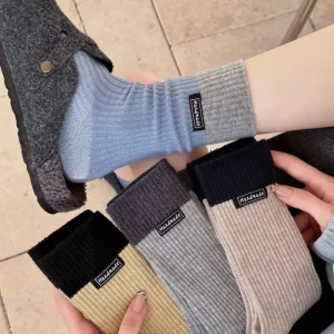 Customized Logo Women’s Crew Socks Autumn Color Block Sweat-Absorbent Knitted Casual Cotton Polyester Blend Daily Use Socks