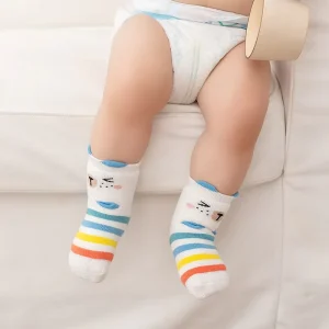 Cute Cartoon Anti Slip Knitted Baby Socks Breathable White Cotton Baby Gift Set Clothes Accessories for Winter