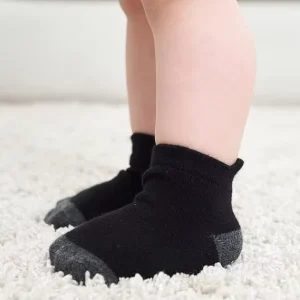 Cute Winter Anti Slip Knitted Ankle Socks for Toddlers & Infants Boys and Girls with Non Skid Soles