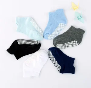Each Set Contains 6 Pairs of Cotton Cartoon Cute Sweat-Absorbent Breathable Mid-calf Socks for Girls 3-5 Years