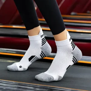 FF4150 Men’s Women’s Performance Compression Athletic Socks Cushioned Ankle Runners Logo Bottom Comfortable Support for Spring