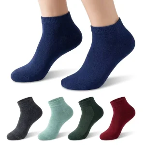 Factory Direct Low MOQ Custom Ankle Knitted Sports Socks Cushioned Moisture Wicking Running Gym Athletic Socks OEM Accepted