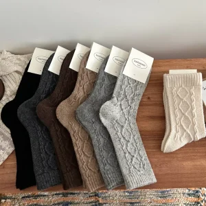 Factory Direct Sale Winter Warm Wool Women’s Socks High Quality Machine Sewing Mid Tube Socks