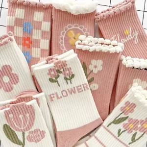 Factory Winter Women’s Crew Socks Cotton Knitted Soft Comfortable Daily Use Custom Logo Option