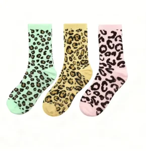 Fashionable Custom Anti-Slip Crew Socks with Leopard Design Jacquard/Embroidery Pilates Socks Costum Colorful for All-season
