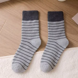 Fun Striped Winter Thick Spandex Knitted Socks Warm Anti Slip Casual Style with Logo on Cuff for Daily Use