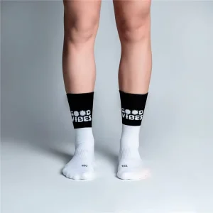 High Quality Custom Logo Cycling Aero Socks Bicycle Professional Men’s Running Sports Compression Crew Socks Half Color