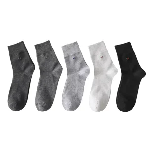 High Quality Fashion Autumn and Winter Solid Color Loose Mid tube Socks Casual Simple Breathable Men’s Socks