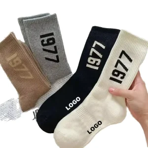 High Quality Men’s Crew Socks Spring Cuff Knitted Breathable Custom Logo Anti-Slip Grip Design Free Samples Thick