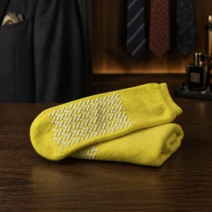 High Quality Non-Slip Terry Socks Knitted Print Pattern Winter Ankle Height for Falling