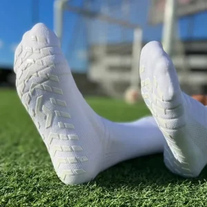 High Wear Resistance Thin Crew Socks for Men Women Custom Anti Slip Football Design Bottom Low Order Quantity for Spring Season