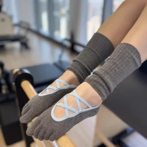 Japan Lu Lu Professional Children’s Yoga Pilates Anti Slip Five Finger Knitted Blend Cotton Indoor Dancing Leg Socks