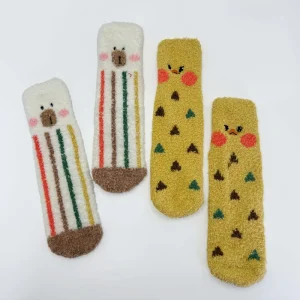 Kids’ Christmas Crew Socks Anti Slip Winter Knitted Cozy Fluffy with Cute Lovable Animal Motifs