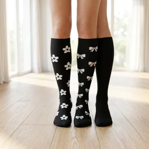 Knee High Knitted Compression Socks for Men Women Breathable Support Running Travel Daily Wear Bottom Body Logo Custom ODM
