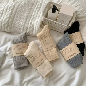 Logo Customized Womens Thermal Winter Warm Thick Cozy Hiking Boot Merino Wool Socks