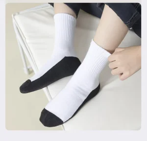Manufacturers’ Cotton Quarter Socks for Kids Girls Boys Youth Students Breathable White Crew High with Black Sole