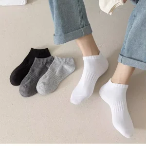Men’s Japanese Style Brown Ankle Socks Breathable Anti Odor Spandex Polyester Cotton Blend for Sports & Business Use