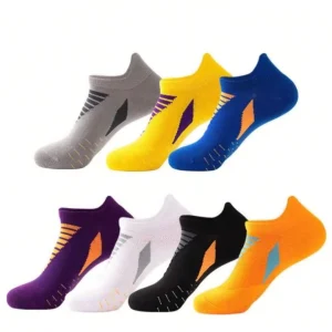 Men’s Training Sports Ankle Short Football Socks with Customized Logo Knitted Technique Positioned on Cuff and Bottom