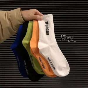Men’s Unisex Mid Calf High Calf Sports Socks Autumn Winter Knitted ODM Couple Letter Style Trendy